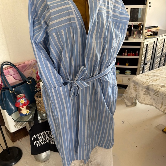 Men's Blue and White Striped Cotton Robe with Tie Belt Bill Blass - Picture 11 of 13